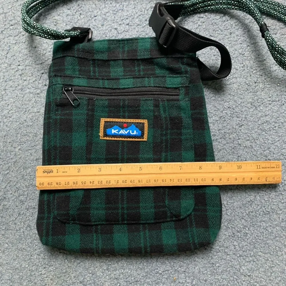 KAVU Keepalong Rope Crossbody Bag Green & Black Plaid Party Outdoor Preppy